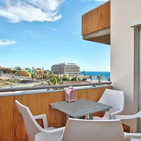 Edificio Martines Apartment *